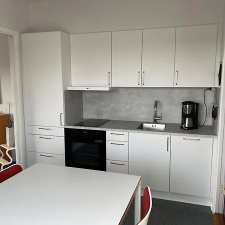 Paen Lejlighed Med Balkon Sj3212